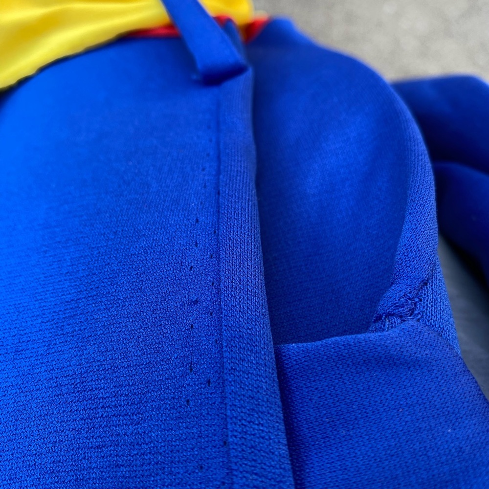 SUPERMAN | Halloween Costume | Kids Size YM - Picture 8 of 16